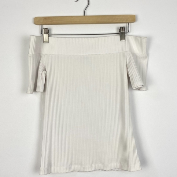 Aritizia Wilfred Tournesol white Off The Shoulder short sleeve Shirt EUC - Picture 3 of 5